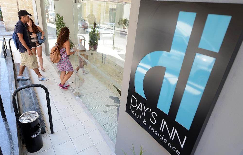 Day'S Inn Hotel And Residence Sliema Esterno foto